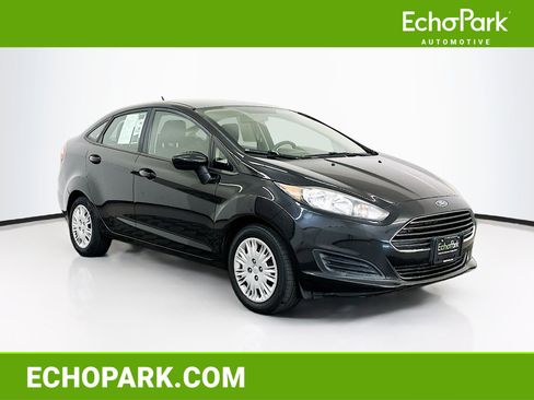 Used 2015 Ford Fiesta S image 1