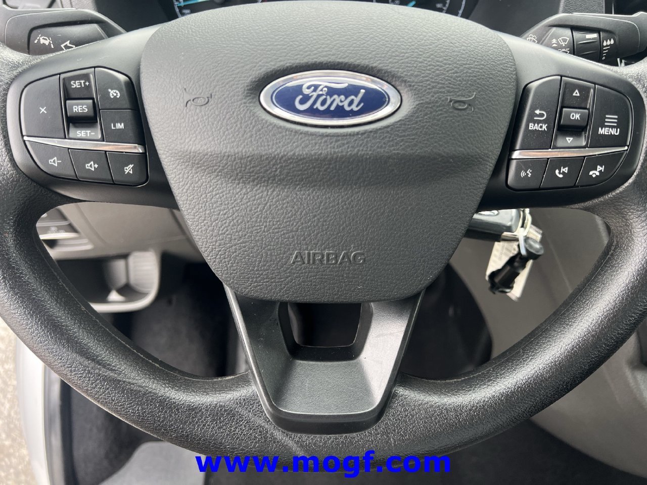 Used 2025 Ford Transit 350 XLT RWD image 10