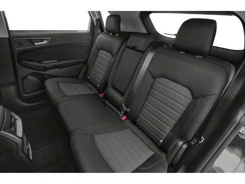 Used 2020 Ford Edge SE image 11