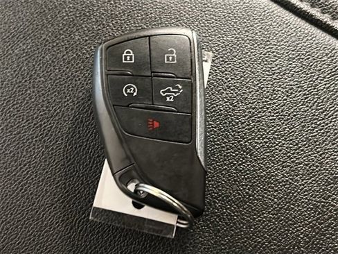 Used 2023 GMC Sierra 1500 Elevation image 28