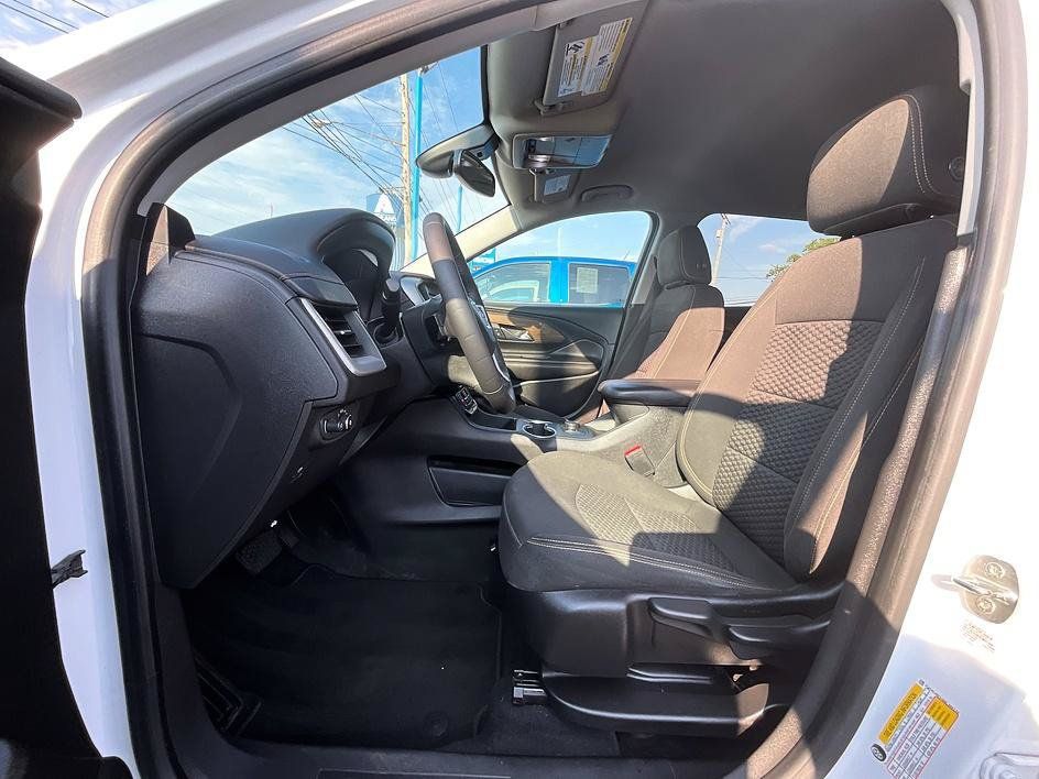 Used 2021 GMC Terrain SLE FWD image 4