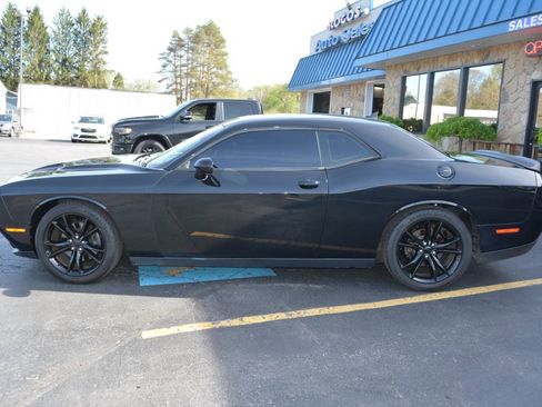 Used 2016 Dodge Challenger SXT Plus RWD image 6