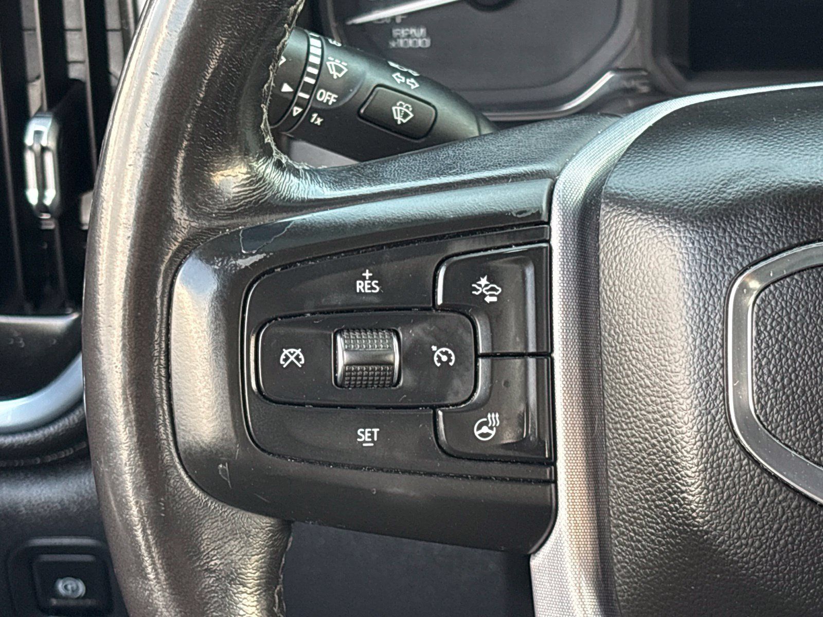 Used 2021 GMC Sierra 1500 SLT w/ SLT Premium Plus Package RWD image 28