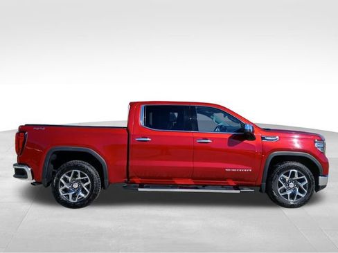 Used 2022 GMC Sierra 1500 SLT image 6
