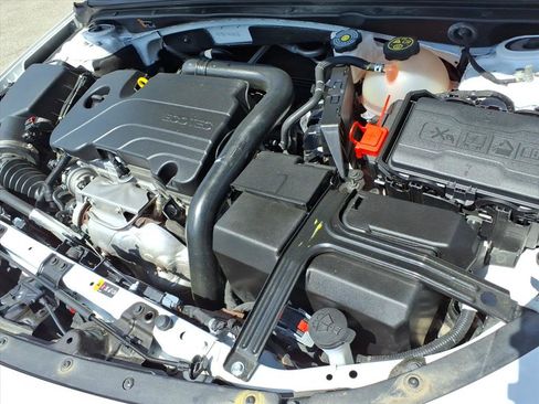 Used 2024 Chevrolet Malibu LT image 35