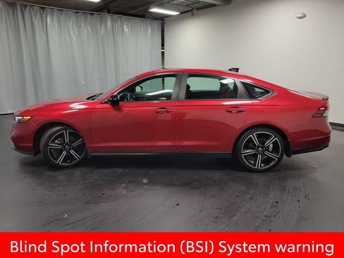 Used 2024 Honda Accord Sport image 5