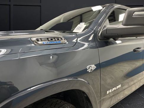 New 2026 RAM 1500 4x4 Crew Cab image 37
