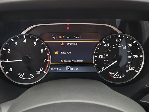 Certified 2024 Nissan Titan SV w/ SV Convenience Package image 30