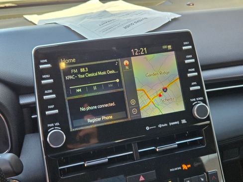 Used 2022 Toyota Avalon Touring image 18