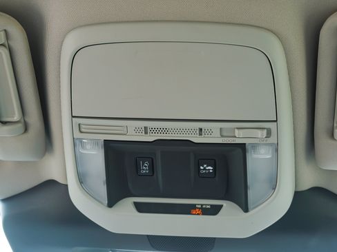 Used 2023 Subaru Forester AWD/4WD image 28