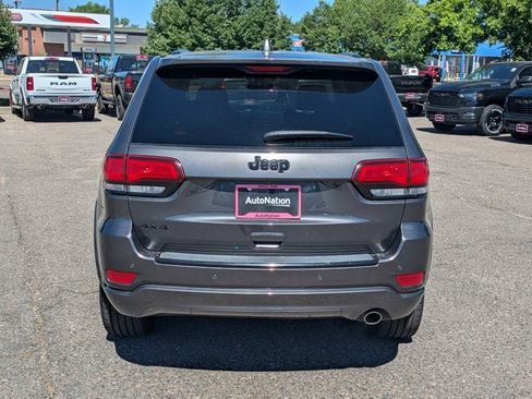 Used 2018 Jeep Grand Cherokee Altitude AWD/4WD image 7