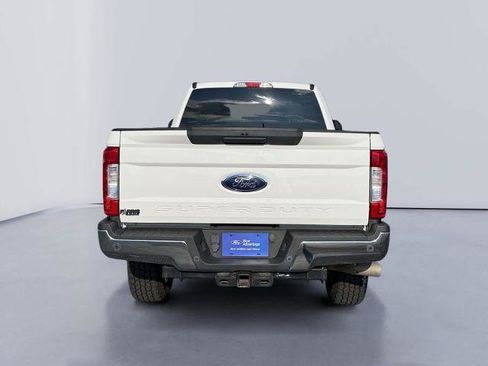 Certified 2019 Ford F250 XLT w/ XLT Value Package AWD/4WD image 4