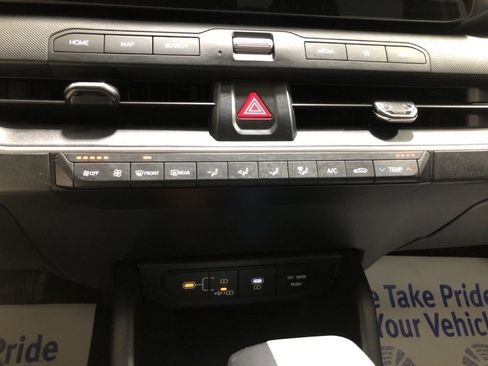 New 2025 Kia K4 LX image 29