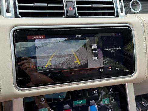 Used 2018 Land Rover Range Rover Autobiography AWD/4WD image 22