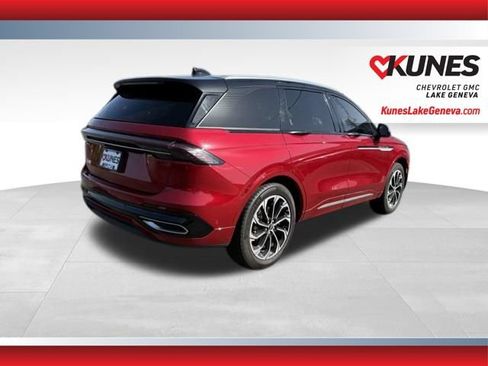 Used 2024 Lincoln Nautilus Reserve AWD/4WD image 4