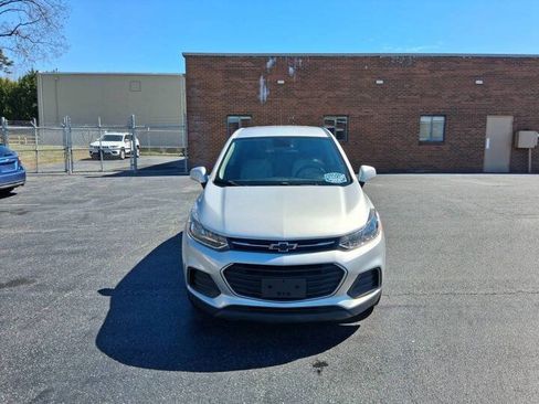 Used 2020 Chevrolet Trax LS w/ Tint and Cruise Package AWD/4WD image 2