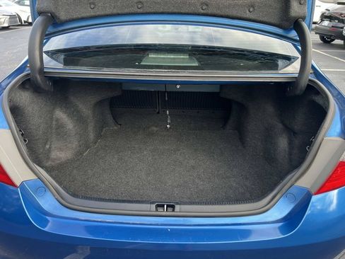 Used 2016 Toyota Camry SE FWD image 11