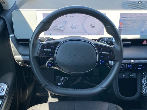 Used 2024 Hyundai Ioniq 5 SE RWD image 6