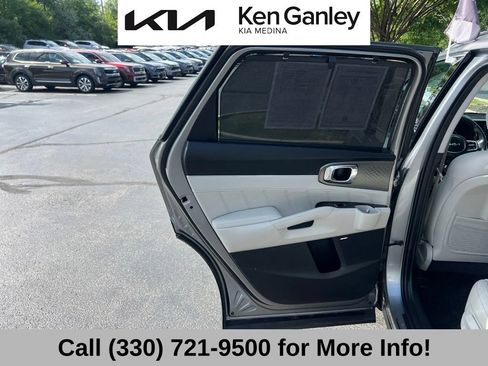 Certified 2023 Kia Sorento SX Prestige AWD/4WD image 47