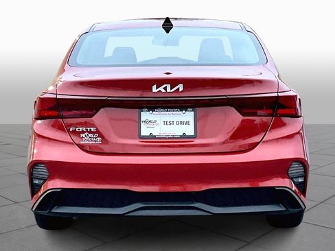 Used 2024 Kia Forte LXS image 4