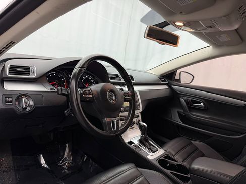 Used 2014 Volkswagen CC R-Line image 6