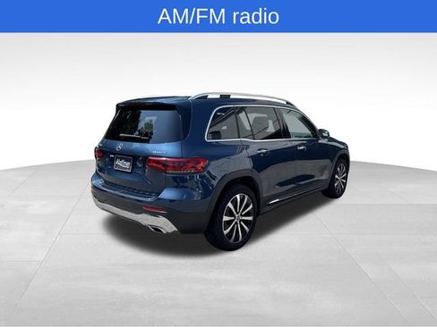Used 2022 Mercedes-Benz GLB 250 4MATIC image 4