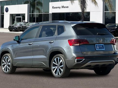 Used 2022 Volkswagen Taos SE image 6