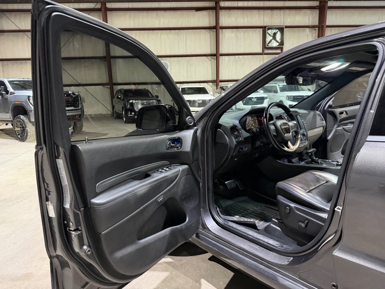 Used 2020 Dodge Durango R/T w/ Blacktop Package AWD/4WD image 13