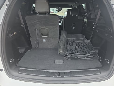 Used 2024 Jeep Grand Cherokee L Altitude image 34