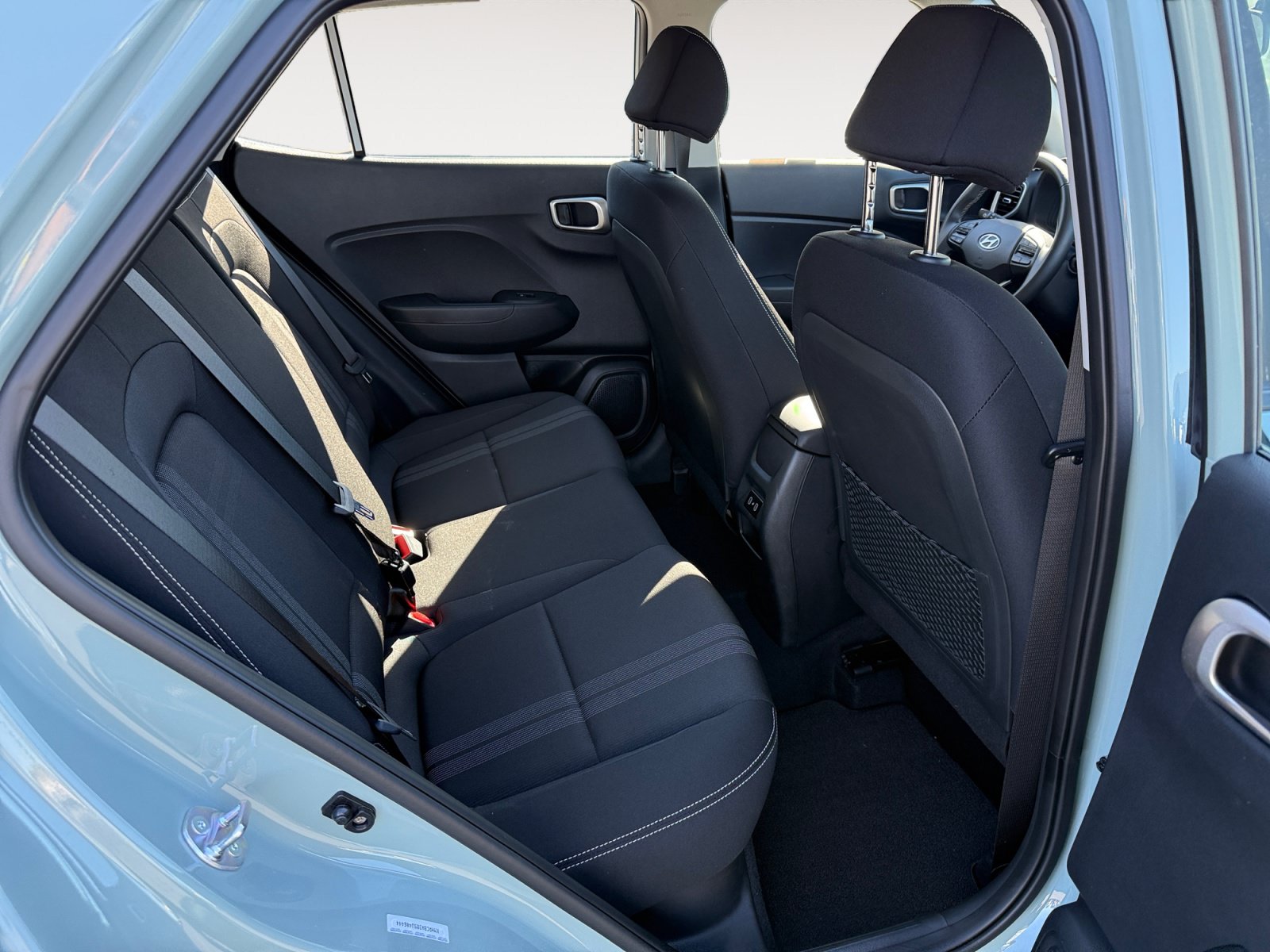 Certified 2025 Hyundai Venue SEL FWD image 18
