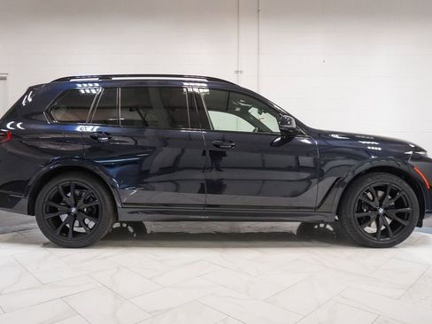 Used 2026 BMW X7 xDrive40i w/ M Sport Package AWD/4WD image 36