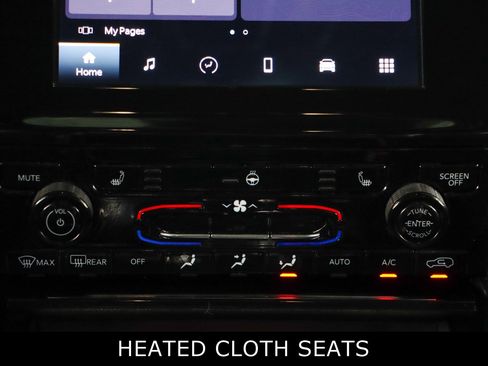 Used 2023 Jeep Grand Cherokee Altitude image 20