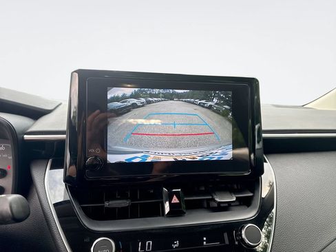 Used 2024 Toyota Corolla LE FWD image 23