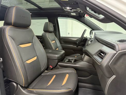 Used 2021 GMC Yukon AT4 w/ Technology Package image 11