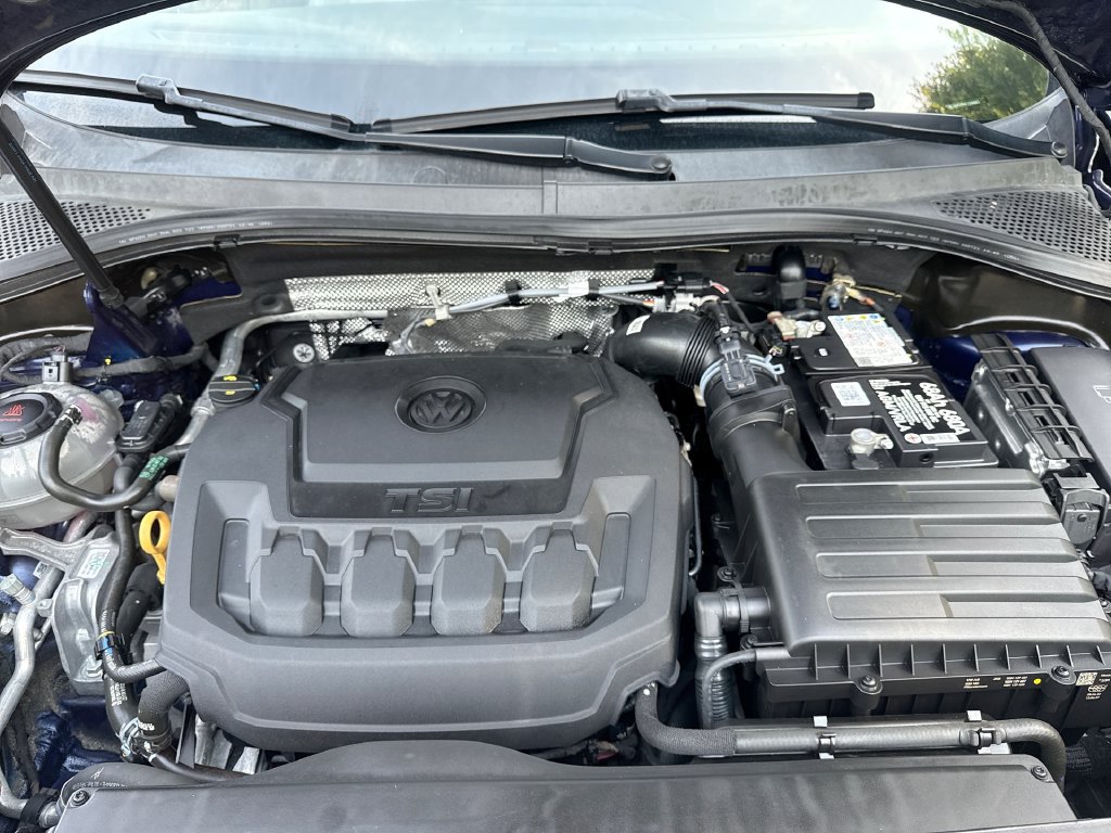 Used 2022 Volkswagen Tiguan SE FWD image 17