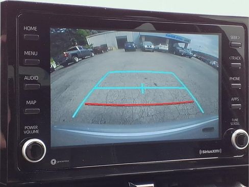 Used 2022 Toyota Corolla SE FWD image 14