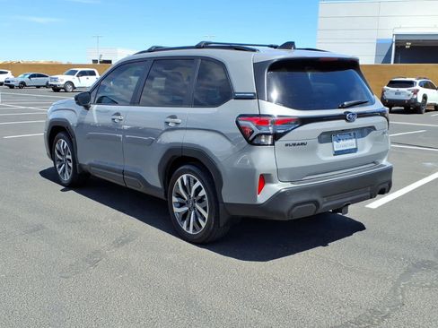 Used 2025 Subaru Forester Touring w/ Popular Package - Touring AWD/4WD image 6