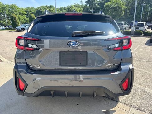Used 2024 Subaru Crosstrek 2.0i Premium AWD/4WD image 7