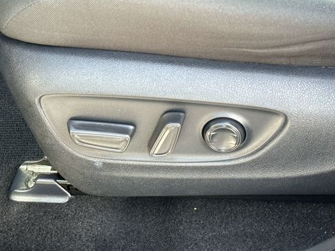 Used 2025 Toyota RAV4 XLE image 27