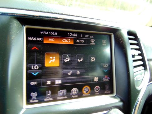 Used 2014 Jeep Grand Cherokee Limited image 12