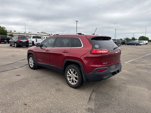 Used 2015 Jeep Cherokee Latitude AWD/4WD image 5