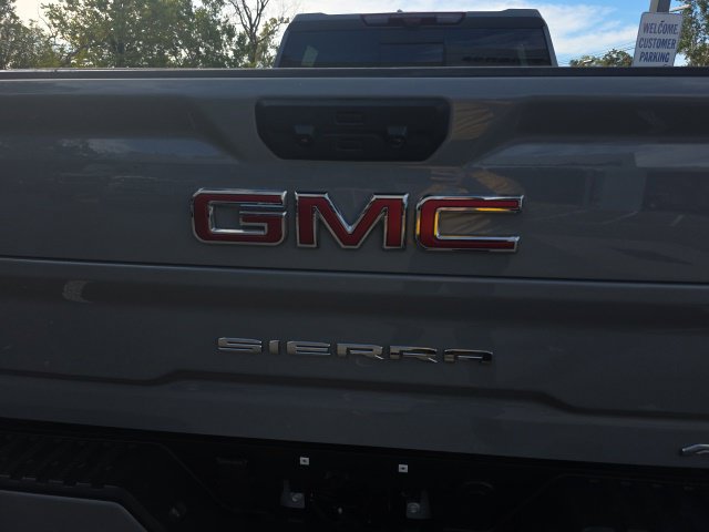 Used 2025 GMC Sierra 2500 AT4 w/ AT4 Premium Plus Package AWD/4WD image 14