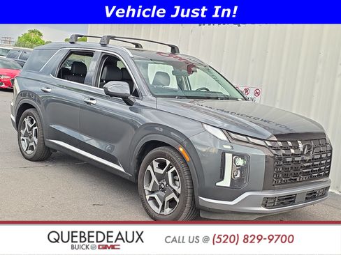 Used 2023 Hyundai Palisade Limited FWD image 1