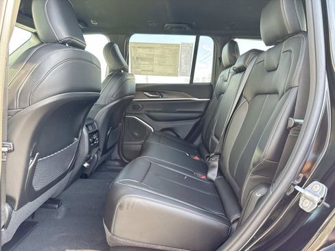 New 2026 Jeep Grand Cherokee Limited image 26