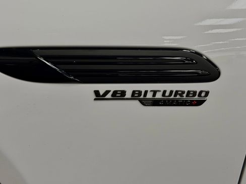 Used 2024 Mercedes-Benz SL 63 AMG 4MATIC image 19