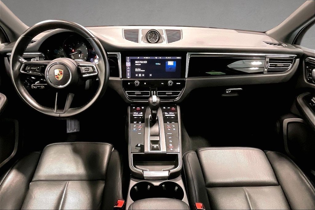 Used 2023 Porsche Macan AWD/4WD image 8