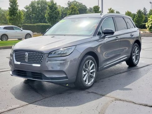 Used 2022 Lincoln Corsair AWD w/ Premium Package image 2