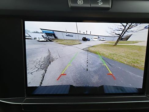 Used 2025 Ford F250 XLT w/ FX4 Off-Road Package image 21