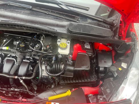 Used 2022 Ford Transit Connect XL image 13