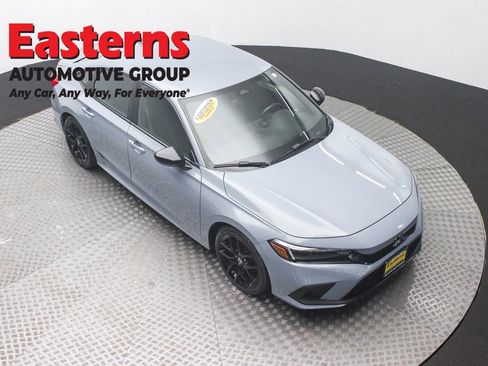 Used 2022 Honda Civic Sport image 3